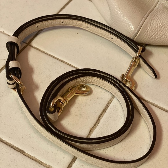 White Coach Boston Handbag or Crossbody - Picture 3 of 7